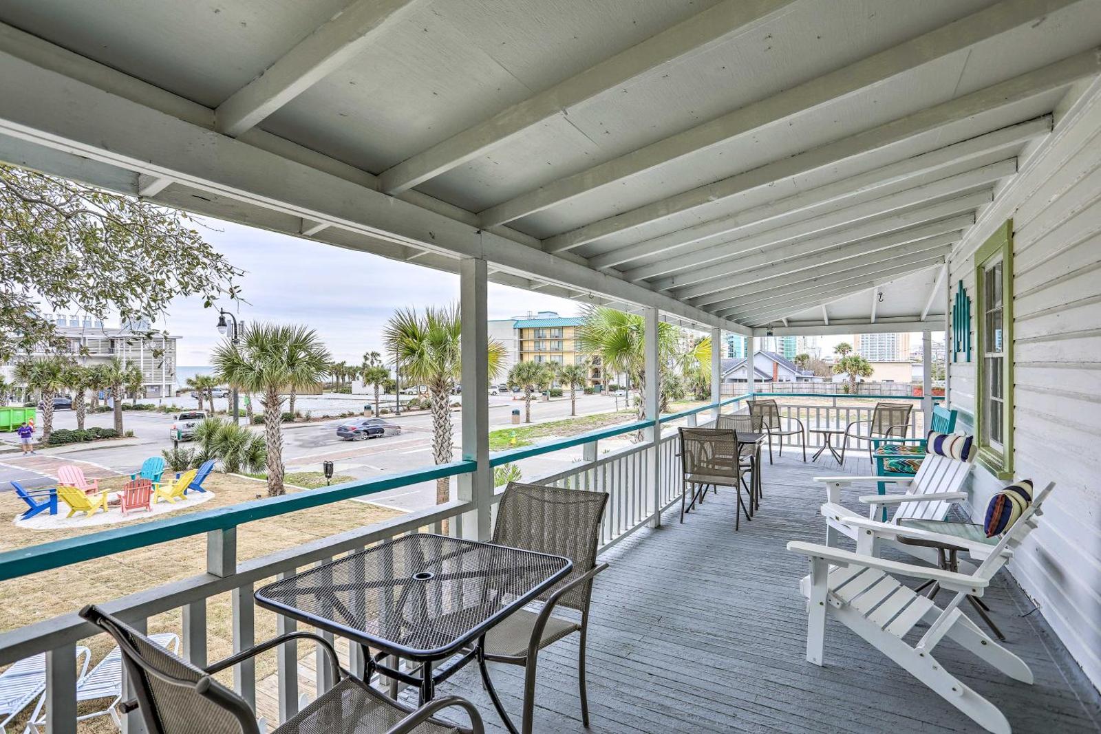 Downtown Myrtle Beach Cottage by 2nd Ave Pier Main image 1